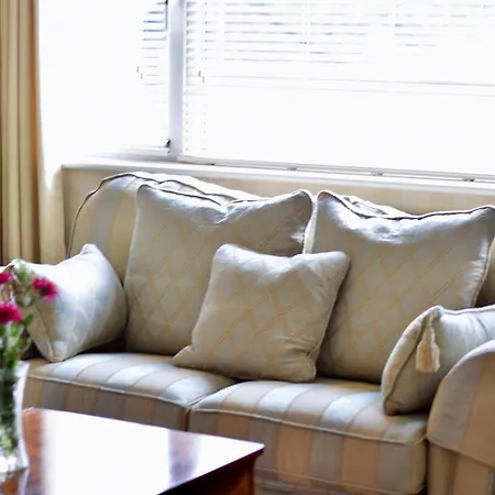 Corner House Newport (Mayo)