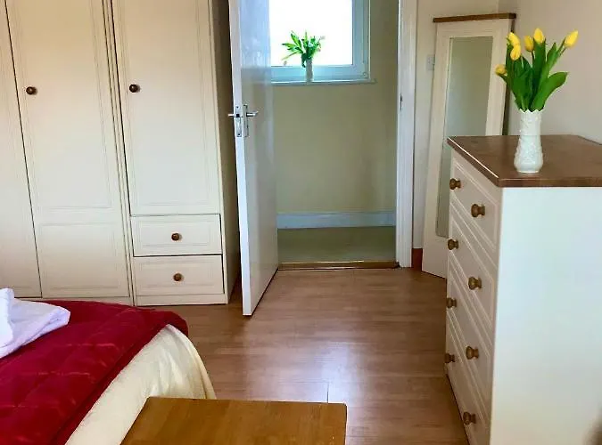 Corner House * ニューポート